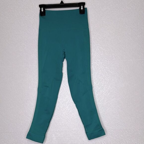 Lululemon Zone in Crop Legging in Forage Teal 21” - Picture 2 of 3
